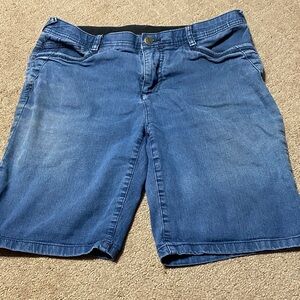 Great Northwest Indigo Denim Jean Mom Shorts 8?